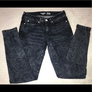 Levi Acid Wash Jeggings